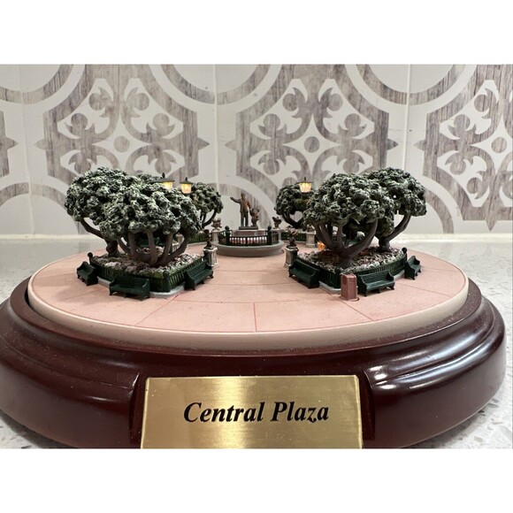 Disney Disney World Central Plaza Olszewski 1st‎ Edition COA - Picture 3 of 9
